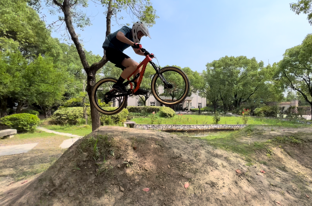 Ryan took a jump with our 24'' Master.